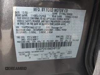2006 Ford Five Hundred SEL with VIN 1FAFP24106G147137, listed as a IAAI auction lot 41823911 with 132,936 mi miles. Bid and sale history available at carsss.com. Image 9.