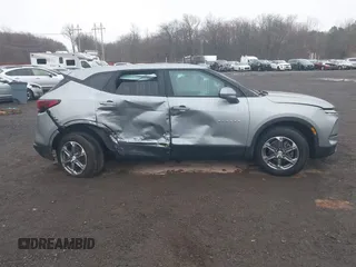 2023 Chevrolet Blazer LT с VIN 3GNKBHR40PS195292, выставлен на аукционе IAAI как лот 41935730 с пробегом 19 626 миль миль и . История ставок и продаж доступна на DreamBid. Изображение 13.