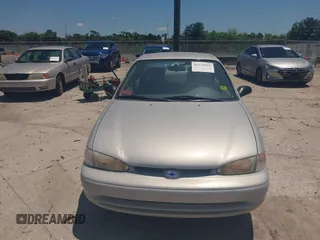 2001 Chevrolet Prizm with VIN 1Y1SK52861Z421412, listed as a IAAI auction lot 42535992 with 72,632 mi miles and . Bid and sale history available at DreamBid. Image 6.