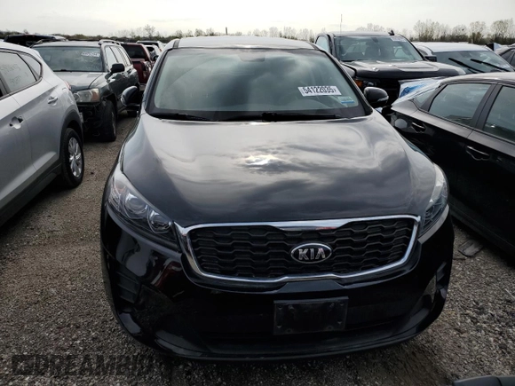 2019 Kia Sorento LX with VIN 5XYPG4A35KG582488, listed as a Copart auction lot 54122035 with 160,602 mi miles and Clean Title. Bid and sale history available at carsss.com. Image 5.