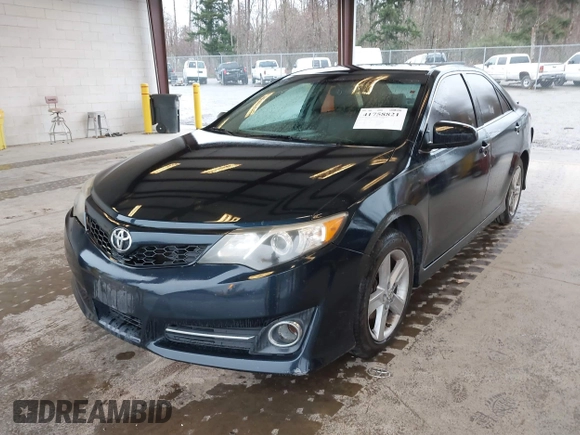 2014 Toyota Camry L with VIN 4T1BF1FK9EU791761, listed as a IAAI auction lot 41758821 with 221,149 mi miles. Bid and sale history available at carsss.com. Image 2.