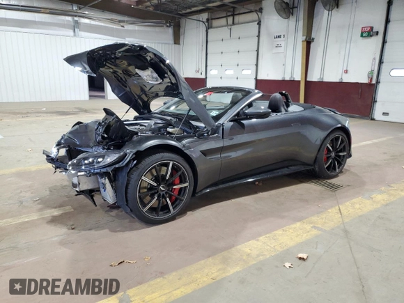 2021 Aston Martin Vantage z VIN SCFSMGBW2MGP05338, wystawiony jako Copart lot #80123274 z przebiegiem Nie podano mil oraz Szkody całkowita. Historia ofert i sprzedaży dostępna na DreamBid. Obrazek 1.
