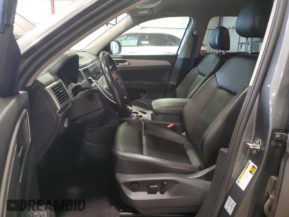 2018 Volkswagen Atlas SE with VIN 1V2KR2CA9JC571127, listed as a Copart auction lot 58188885 with 106,745 mi miles and Salvage title. Bid and sale history available at DreamBid. Image 7.