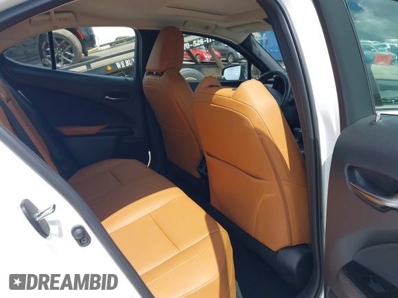 2022 Lexus UX 200 z VIN JTHP3JBH8N2055563, wystawiony jako IAAI lot #42462891 z przebiegiem 25 828 mil mil oraz . Historia ofert i sprzedaży dostępna na DreamBid. Obrazek 8.