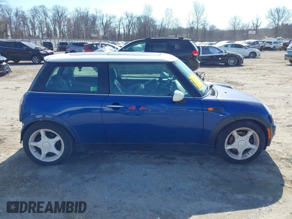 2002 MINI Hardtop with VIN WMWRC33482TC36492, listed as a IAAI auction lot 41633112 with 133,672 mi miles and . Bid and sale history available at DreamBid. Image 13.
