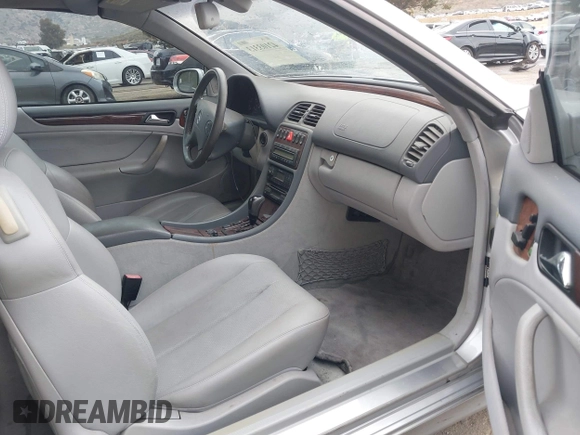 2001 Mercedes-Benz CLK 320/430 with VIN WDBLK65G71T075969, listed as a IAAI auction lot 42103313 with 172,182 mi miles and . Bid and sale history available at DreamBid. Image 5.