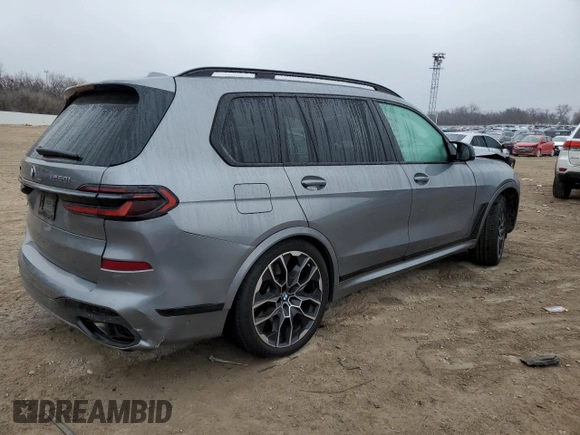 2024 BMW X7 M60i with VIN 5UX33EM08R9U14632, listed as a Copart auction lot 44566175 with 0 mi miles and Salvage Title. Bid and sale history available at carsss.com. Image 3.