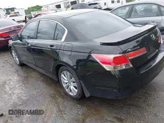 2011 Honda Accord EX z VIN 1HGCP2F71BA030423, wystawiony jako IAAI lot #42344496 z przebiegiem 146 097 mil mil oraz . Historia ofert i sprzedaży dostępna na DreamBid. Obrazek 3.