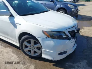 2008 Toyota Camry LE z VIN 4T1BE46K48U775136, wystawiony jako IAAI lot #41990667 z przebiegiem 214 129 mil mil oraz . Historia ofert i sprzedaży dostępna na DreamBid. Obrazek 18.