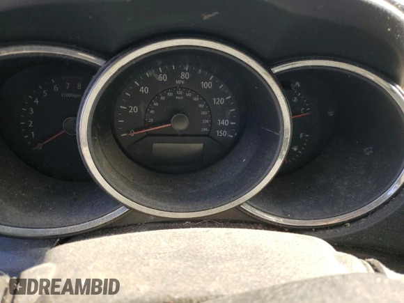 2013 Kia Sorento LX z VIN 5XYKT4A62DG332256, wystawiony jako Copart lot #88001935 z przebiegiem Nie podano mil oraz Szkoda całkowita • Salvage title. Historia ofert i sprzedaży dostępna na DreamBid. Obrazek 9.