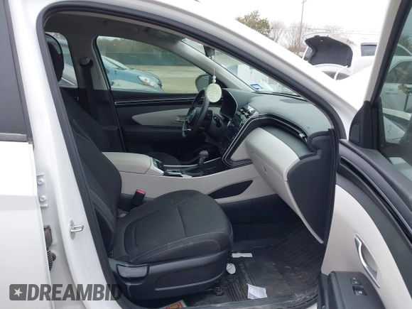 2024 Hyundai Tucson SEL with VIN 5NMJB3DE1RH399729, listed as a IAAI auction lot 41608218 with 12,865 mi miles. Bid and sale history available at carsss.com. Image 5.