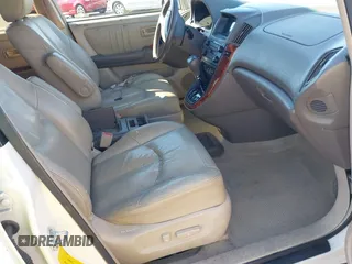 1999 Lexus RX 300 z VIN JT6GF10U9X0015877, wystawiony jako IAAI lot #41666610 z przebiegiem Nie podano mil oraz . Historia ofert i sprzedaży dostępna na DreamBid. Obrazek 5.