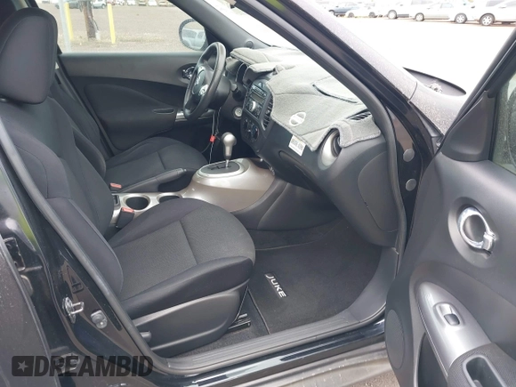 2011 Nissan Juke SL with VIN JN8AF5MR7BT006831, listed as a IAAI auction lot 41861371 with 84,926 mi miles. Bid and sale history available at carsss.com. Image 5.