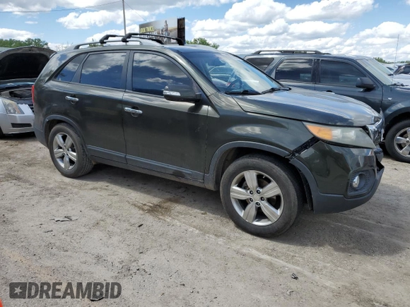 2012 Kia Sorento EX z VIN 5XYKU4A29CG247228, wystawiony jako Copart lot #55521865 z przebiegiem 149 036 mil mil oraz Szkoda całkowita • Salvage title. Historia ofert i sprzedaży dostępna na DreamBid. Obrazek 4.