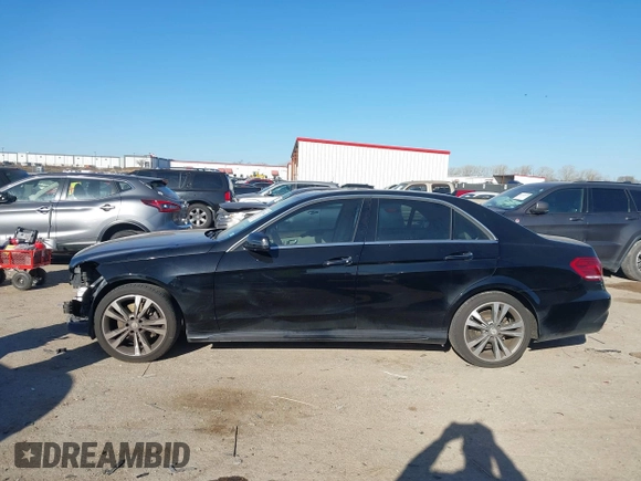 2014 Mercedes-Benz E-Class E 350 Sport with VIN WDDHF5KB0EA789299, listed as a IAAI auction lot 41763844 with 105,253 mi miles. Bid and sale history available at carsss.com. Image 14.