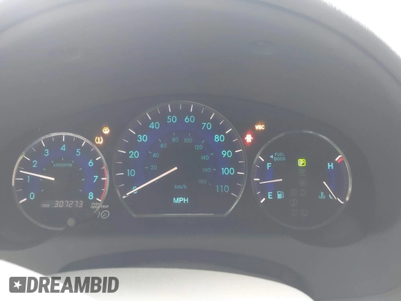 2010 Toyota Sienna XLE with VIN 5TDDK4CC5AS030134, listed as a IAAI auction lot 42522402 with 307,273 mi miles and . Bid and sale history available at DreamBid. Image 7.
