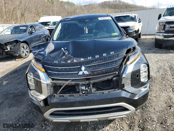 2023 Mitsubishi Outlander SE with VIN JA4J4UA83PZ021218, listed as a Copart auction lot 45847115 with 45,615 mi miles and Salvage Title. Bid and sale history available at carsss.com. Image 5.