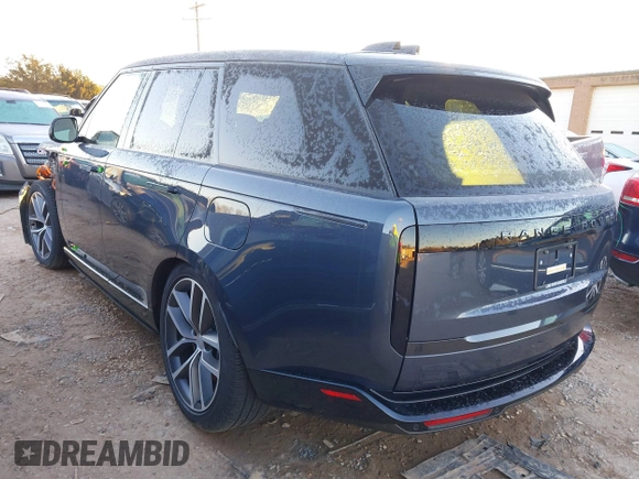 2025 Land Rover Range Rover with VIN SALKP9F40SA262268, listed as a IAAI auction lot 41363543 with 63 mi miles and . Bid and sale history available at DreamBid. Image 3.