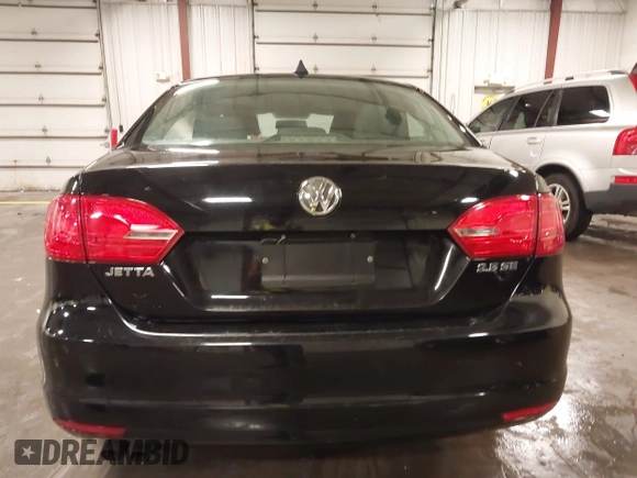 2011 Volkswagen Jetta SE z VIN 3VWDZ7AJ0BM362401, wystawiony jako IAAI lot #42549312 z przebiegiem 161 093 mil mil oraz . Historia ofert i sprzedaży dostępna na DreamBid. Obrazek 17.