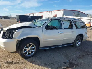 2011 GMC Yukon XL Denali with VIN 1GKS1MEFXBR362527, listed as a IAAI auction lot 41342493 with 227,251 mi miles. Bid and sale history available at carsss.com. Image 13.
