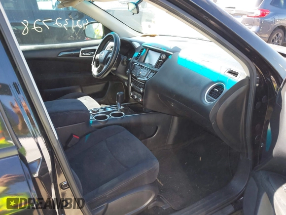 2013 Nissan Pathfinder S with VIN 5N1AR2MM4DC626749, listed as a IAAI auction lot 42132728 with 197,237 mi miles. Bid and sale history available at carsss.com. Image 5.