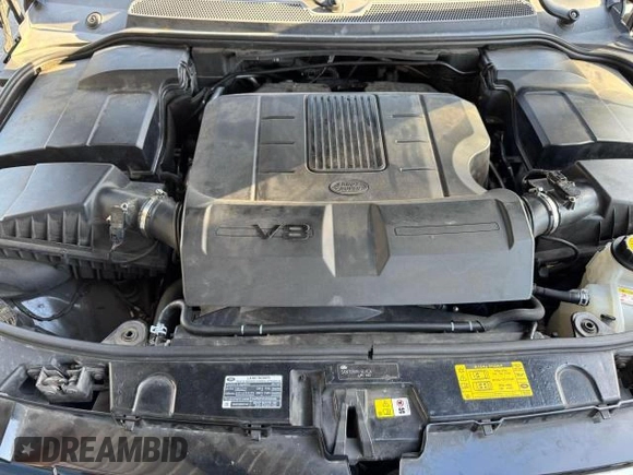 2011 Land Rover LR4 Lux with VIN SALAK2D44BA547043, listed as a Copart auction lot 84567604 with 94,851 mi miles and Clean title. Bid and sale history available at DreamBid. Image 7.
