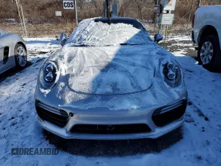 2017 Porsche 911 Turbo S z VIN WP0AD2A9XHS166494, wystawiony jako Copart lot #86107354 z przebiegiem Nie podano mil oraz Nie do naprawy • Non repairable. Historia ofert i sprzedaży dostępna na DreamBid. Obrazek 5.