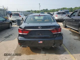 2014 Lexus LS 460 z VIN JTHCL5EF2E5020998, wystawiony jako Copart lot #60233005 z przebiegiem 109 061 mil mil oraz Szkoda całkowita • Salvage title. Historia ofert i sprzedaży dostępna na DreamBid. Obrazek 6.