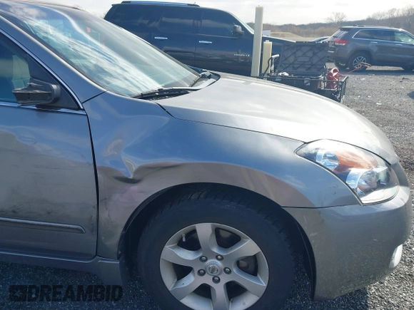 2009 Nissan Altima 2.5 S with VIN 1N4AL21E69N412530, listed as a IAAI auction lot 41887766 with 240,523 mi miles. Bid and sale history available at carsss.com. Image 6.