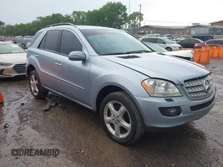 2008 Mercedes-Benz M 350 with VIN 4JGBB86E08A374419, listed as a IAAI auction lot 42147643 with 174,298 mi miles and . Bid and sale history available at DreamBid. Image 1.