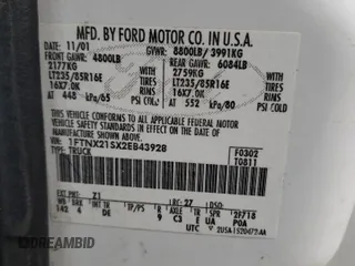 2002 Ford Super Duty F-250 XL with VIN 1FTNX21SX2EB43928, listed as a Copart auction lot 88308645 with 218,584 mi miles and Salvage Title. Bid and sale history available at carsss.com. Image 12.