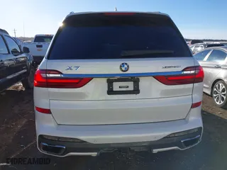 2019 BMW X7 xDrive50i with VIN 5UXCX4C58KLS35656, listed as a IAAI auction lot 41690202 with 91,135 mi miles. Bid and sale history available at carsss.com. Image 17.