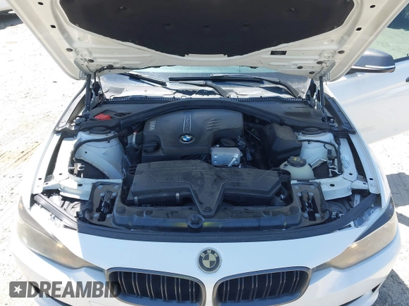 2014 BMW 3 Series 328i z VIN WBA3A5G52ENP33067, wystawiony jako IAAI lot #41907600 z przebiegiem 125 073 mil mil oraz . Historia ofert i sprzedaży dostępna na DreamBid. Obrazek 10.