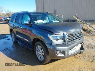 2019 Toyota Sequoia Platinum with VIN 5TDDY5G17KS167851, listed as a IAAI auction lot 41088983 with 95,361 mi miles. Bid and sale history available at carsss.com. Image 1.