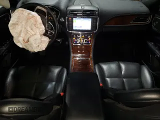 2020 Lincoln Continental Standard with VIN 1LN6L9PK1L5604673, listed as a Copart auction lot 86443424 with 43,158 mi miles and Salvage Title. Bid and sale history available at carsss.com. Image 8.