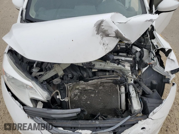 2016 Nissan Note S z VIN 3N1CE2CP8GL398240, wystawiony jako Copart lot #48950025 z przebiegiem 141 379 mil mil oraz Szkoda całkowita • Salvage title. Historia ofert i sprzedaży dostępna na DreamBid. Obrazek 12.