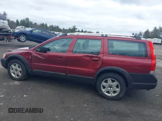 2005 Volvo XC70 with VIN YV1SZ592851203536, listed as a IAAI auction lot 41851395 with 212,201 mi miles and . Bid and sale history available at DreamBid. Image 15.
