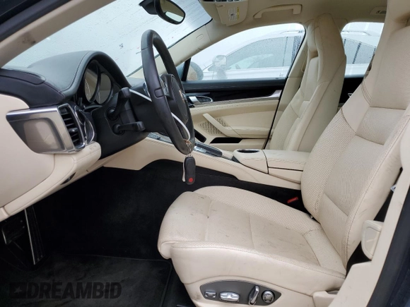 2014 Porsche Panamera с VIN WP0AA2A79EL009679, выставлен на аукционе Copart как лот 85499224 с пробегом 80 908 миль миль и Списание • Salvage title. История ставок и продаж доступна на DreamBid. Изображение 7.