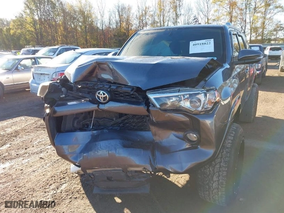 2015 Toyota 4Runner Limited with VIN JTEBU5JRXF5204738, listed as a IAAI auction lot 40918022 with 228,213 mi miles. Bid and sale history available at carsss.com. Image 6.