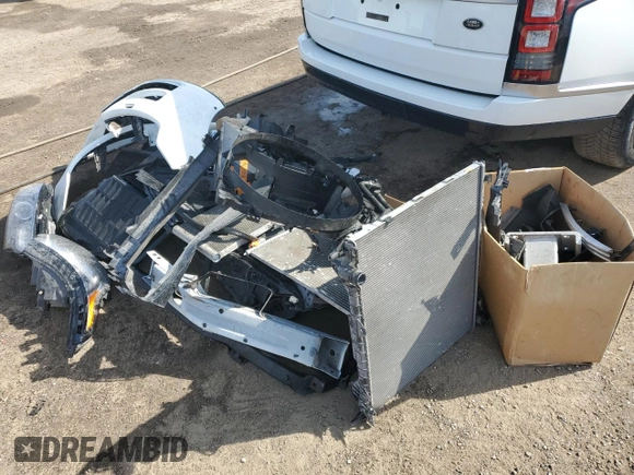 2016 Land Rover Range Rover with VIN SALGV3EF1GA285495, listed as a Copart auction lot 57957425 with 130,674 mi miles and Salvage title. Bid and sale history available at DreamBid. Image 13.