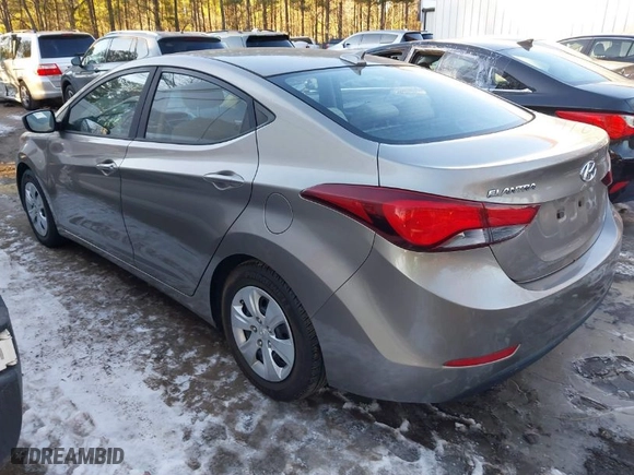 2016 Hyundai Elantra SE with VIN 5NPDH4AE2GH698135, listed as a IAAI auction lot 41337872 with 1 mi miles. Bid and sale history available at carsss.com. Image 3.