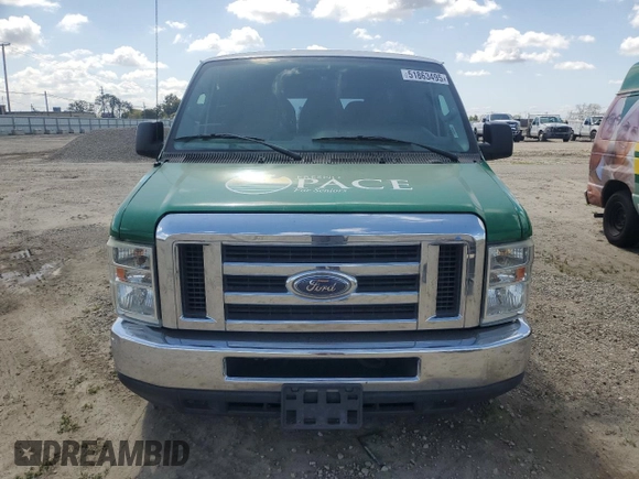 2012 Ford Econoline Passenger XL z VIN 1FBNE3BL1CDA15916, wystawiony jako Copart lot #51863495 z przebiegiem 281 831 mil mil oraz Czysty tytuł • Clean title. Historia ofert i sprzedaży dostępna na DreamBid. Obrazek 5.