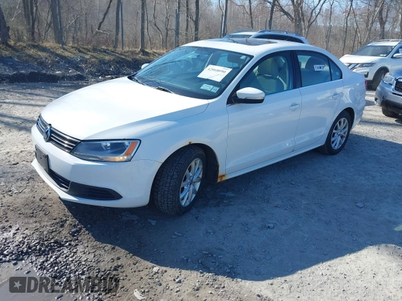 2013 Volkswagen Jetta Sedan SE with VIN 3VWDP7AJ7DM428578, listed as a IAAI auction lot 42068090 with 198,154 mi miles. Bid and sale history available at carsss.com. Image 2.