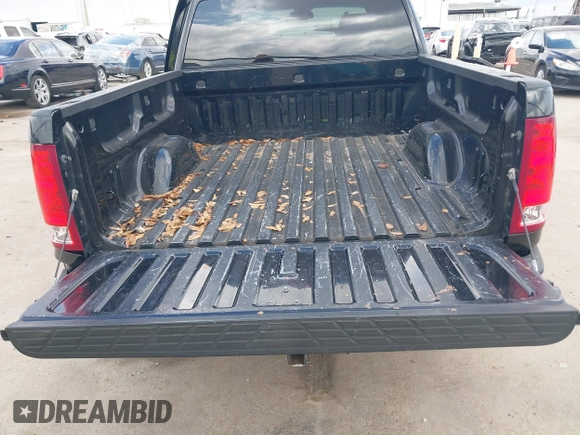 2011 GMC Sierra 1500 SLE z VIN 3GTP1VE0XBG306560, wystawiony jako IAAI lot #41496403 z przebiegiem 213 831 mil mil oraz . Historia ofert i sprzedaży dostępna na DreamBid. Obrazek 21.