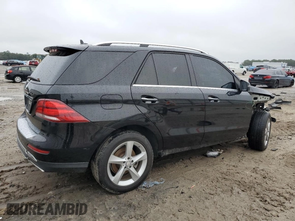 2016 Mercedes-Benz GLE 350 z VIN 4JGDA5JB0GA659546, wystawiony jako Copart lot #44507765 z przebiegiem 177 884 mil mil oraz Szkoda całkowita • Salvage title. Historia ofert i sprzedaży dostępna na DreamBid. Obrazek 3.