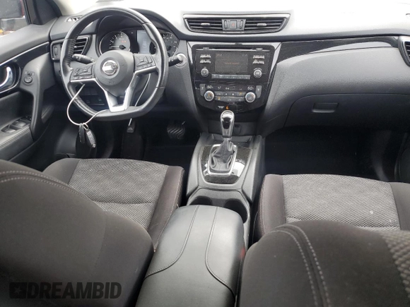 2017 Nissan Rogue SV with VIN JN1BJ1CR3HW102555, listed as a Copart auction lot 51667624 with 58,509 mi miles and Salvage title. Bid and sale history available at DreamBid. Image 8.
