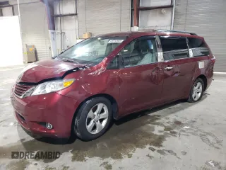 2015 Toyota Sienna LE AAS with VIN 5TDKK3DC1FS670395, listed as a Copart auction lot 45712865 with 126,693 mi miles and Salvage Title. Bid and sale history available at carsss.com. Image 1.