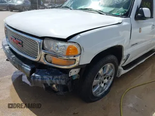 2006 GMC Yukon XL with VIN 1GKFK66UX6J119571, listed as a IAAI auction lot 41929460 with Not provided miles and . Bid and sale history available at DreamBid. Image 13.