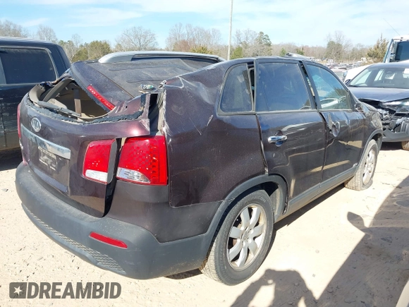 2012 Kia Sorento LX with VIN 5XYKTDA22CG267971, listed as a IAAI auction lot 41628962 with 170,195 mi miles. Bid and sale history available at carsss.com. Image 4.