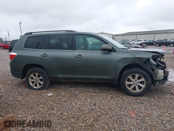 2013 Toyota Highlander with VIN 5TDZA3EH5DS038119, listed as a IAAI auction lot 41753356 with Not Provided miles and . Bid and sale history available at DreamBid. Image 13.